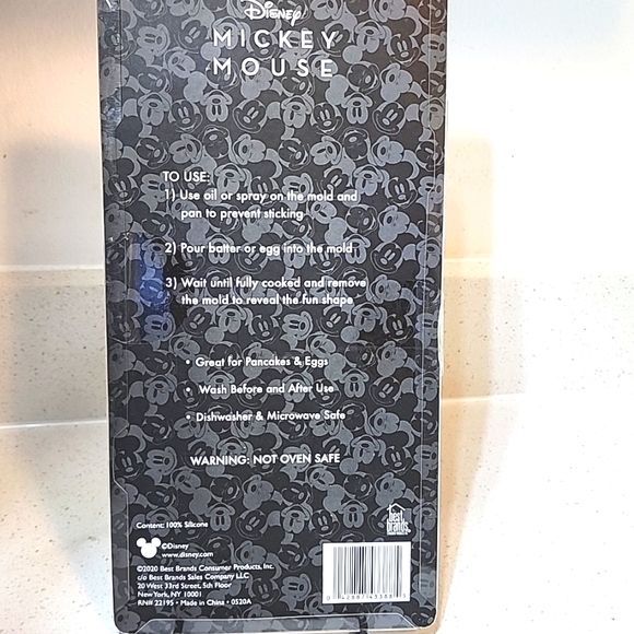 Breakfast Molds Disney Mickey Mouse. NEW with tags. - Picture 6 of 6